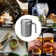 thumbnail image 5 of Taza de café aislante de acero inoxidable 16oz | Vaso de vacío de doble pared para viajar mantiene las bebidas calientes o frías | Tapa corredera y resistente a fugas, mango ergonómico | Gris, 5 of 6