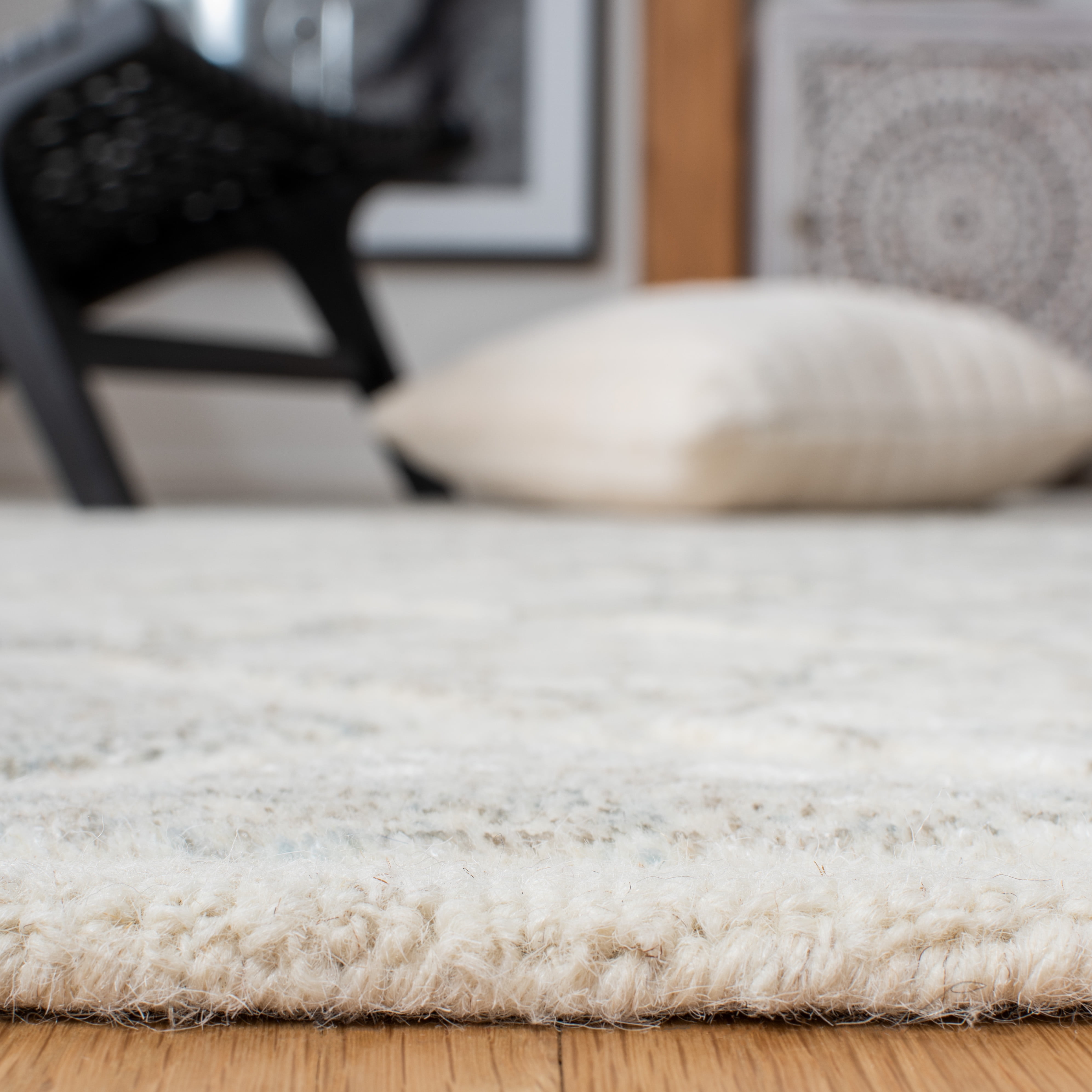 SAFAVIEH Restoration Vintage Cora Geometric Area Rug, Ivory, 3' x 5'