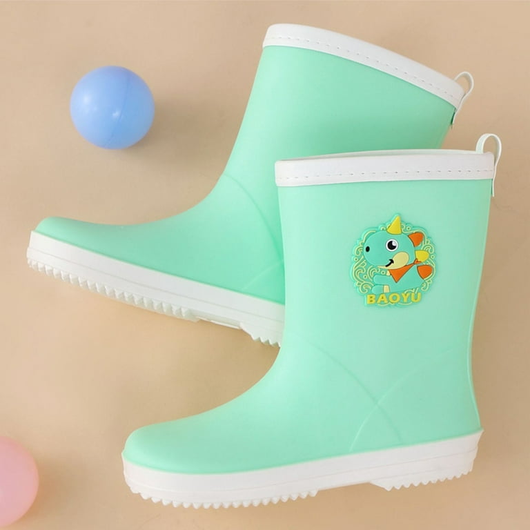 All the fashion girls I know would like a pair of rain boots for