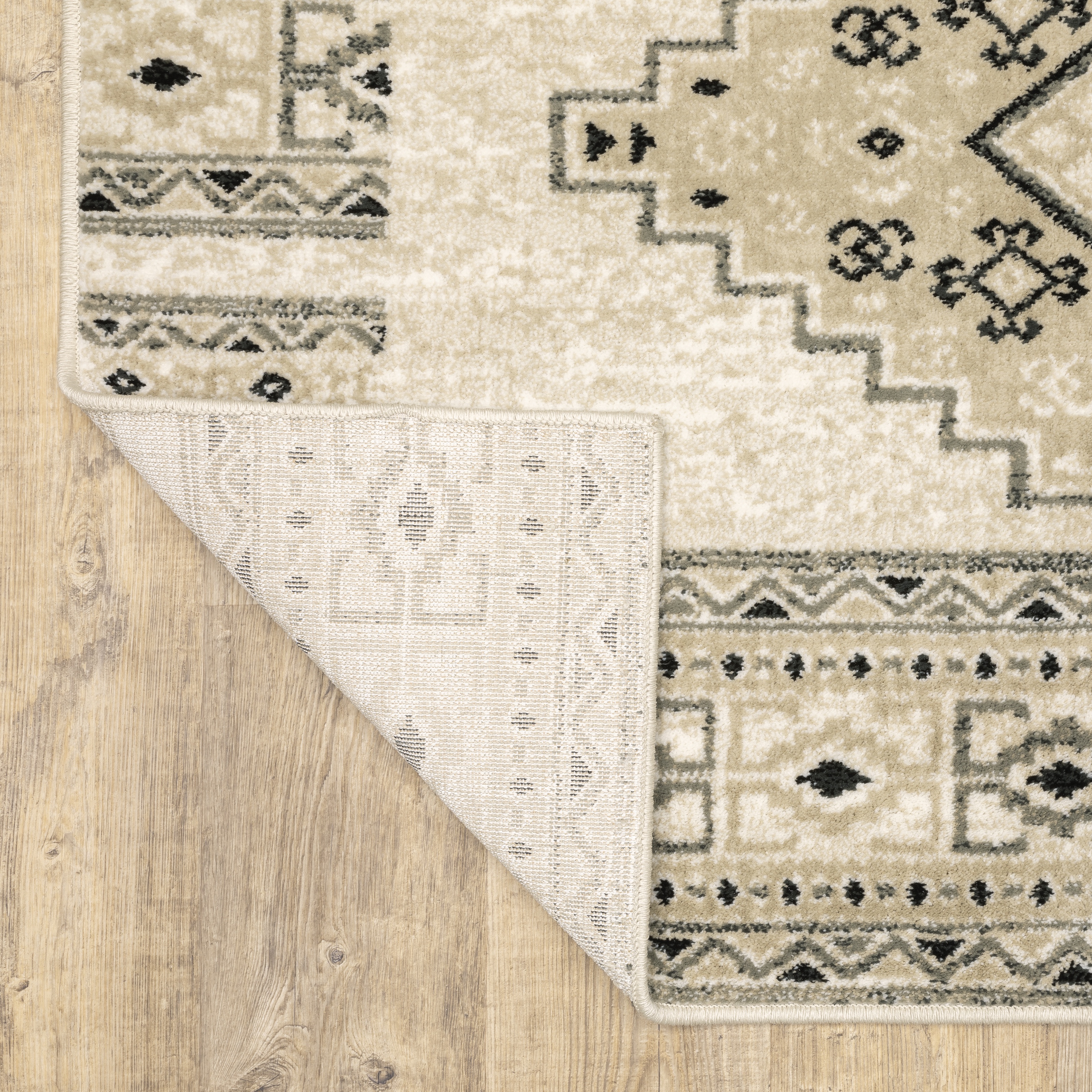 Avalon Home Gracie Tribal Medallions Area Rug, 6'7" X 9'2", Ivory/ Gray