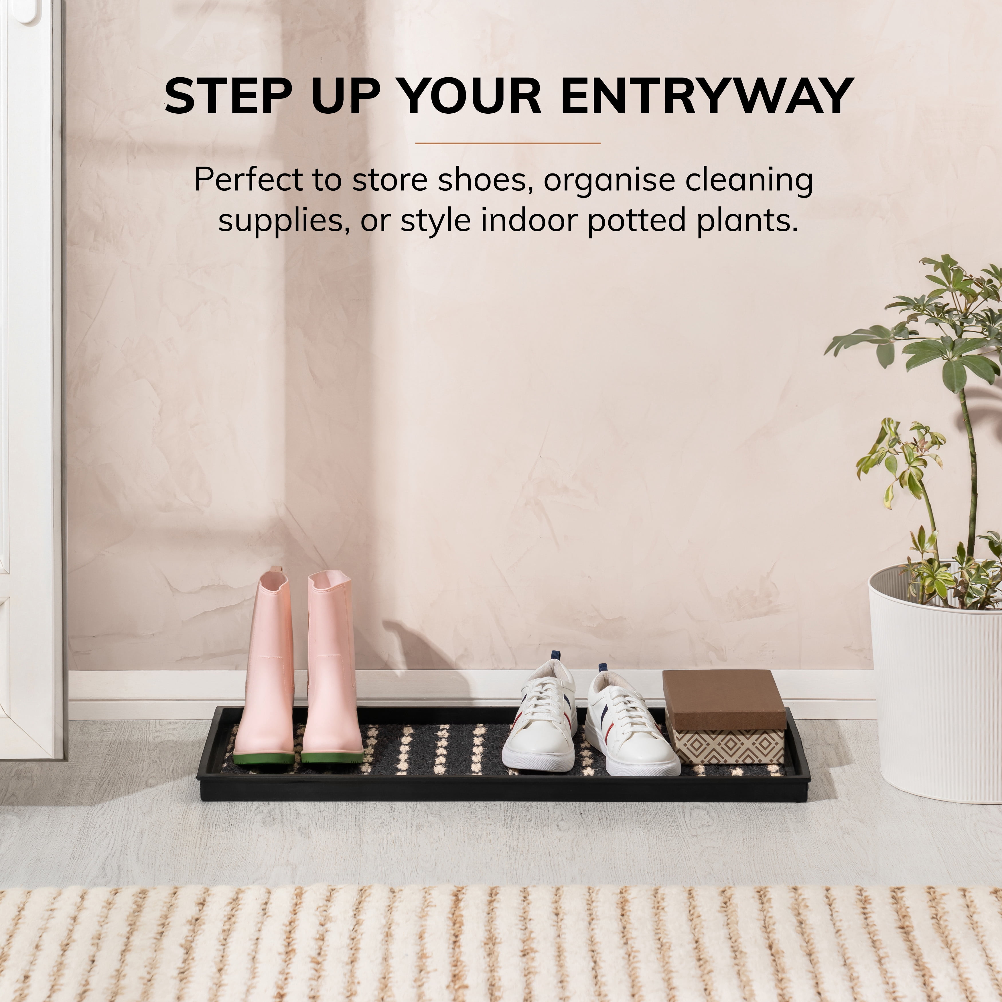 Natural & Recycled Rubber Boot Tray with Gray & Ivory Coir Insert