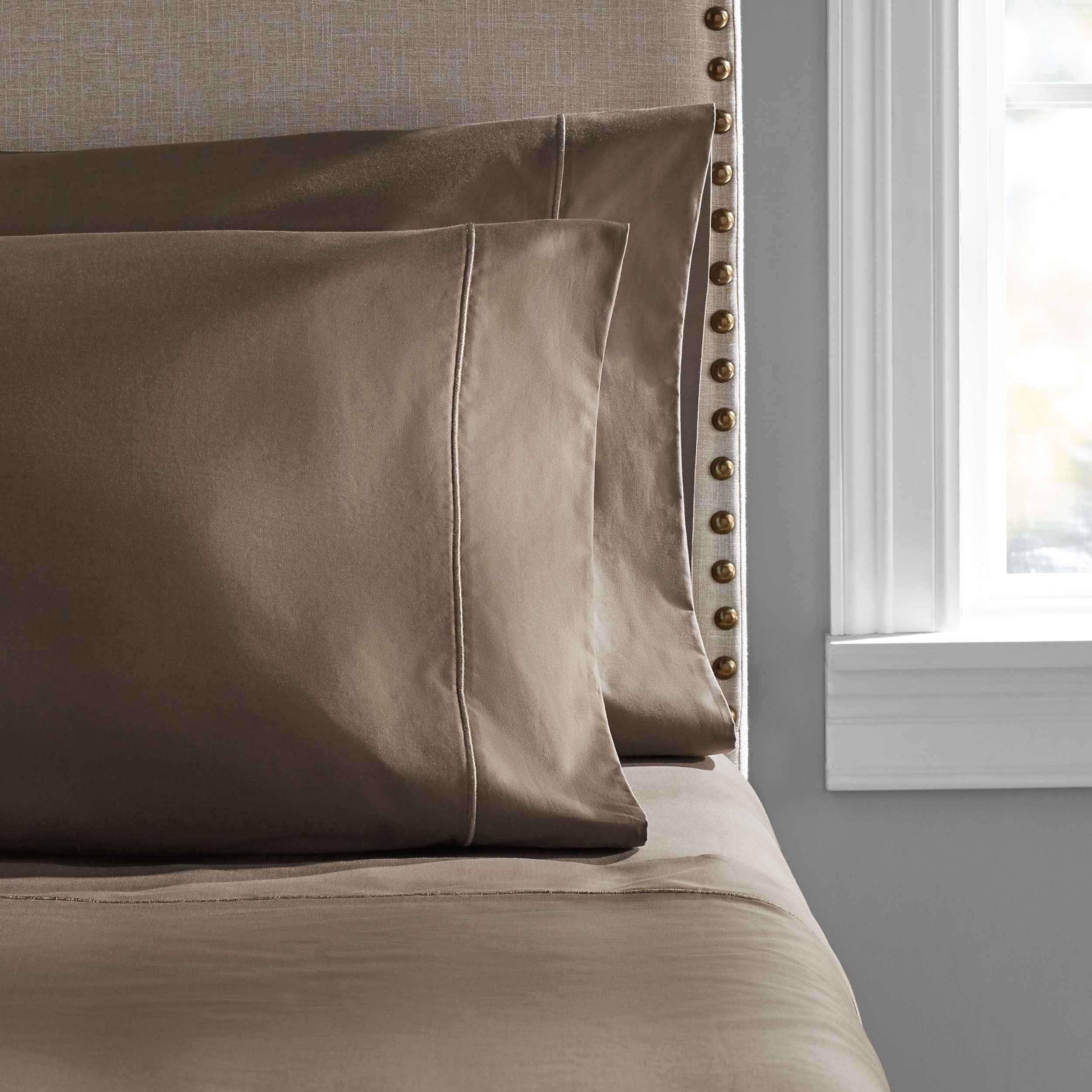 Hotel Style Sateen 600 Thread Count 100% Cotton Pillowcases, Manatee Grey, Standard, 2-Pieces