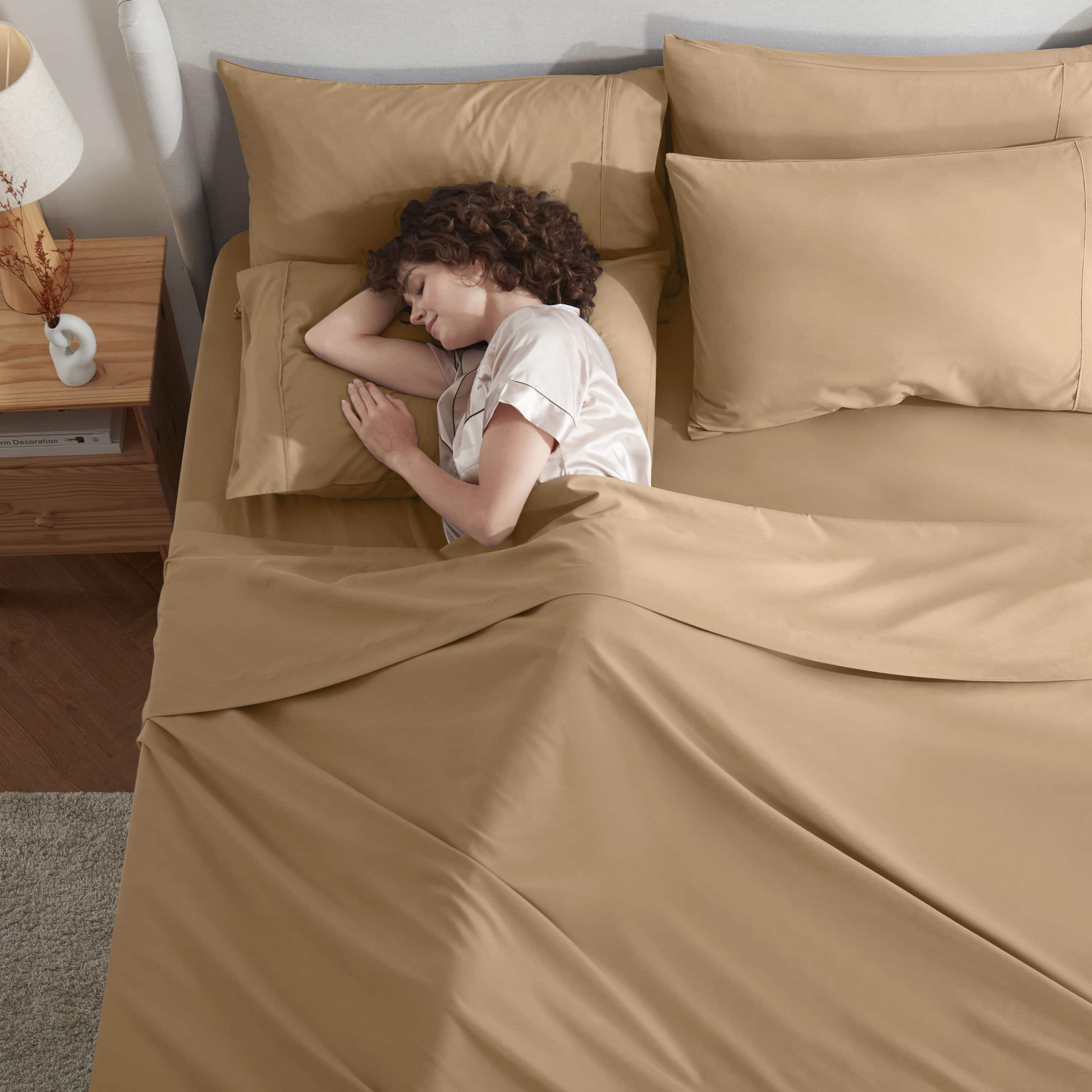 LammaLoe Extra Deep Pocket Split King Sheets set, Fits 18"-24" Mattress, 7 Piece Soft Microfiber Bed Sheet Sets, Mocha Light Brown