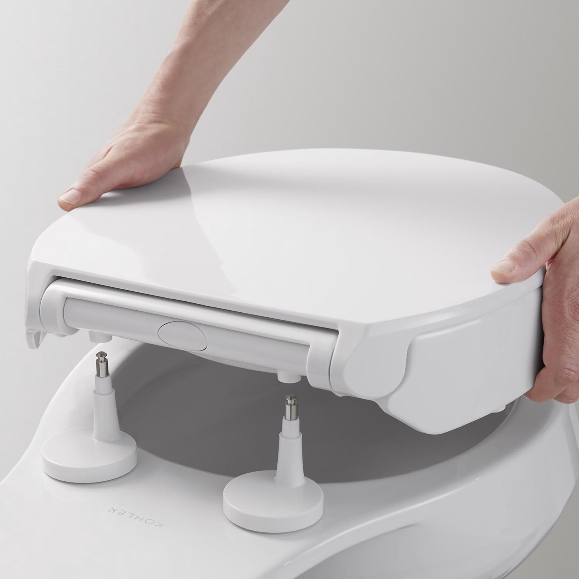 Kohler Hyten Slow Close Round White Plastic Toilet Seat