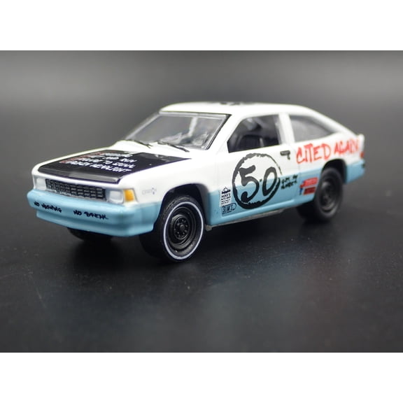 (Open Box) 1981 81 CHEVY CHEVROLET CITATION DEMOLITION DERBY 1:64 SCALE DIECAST MODEL CAR