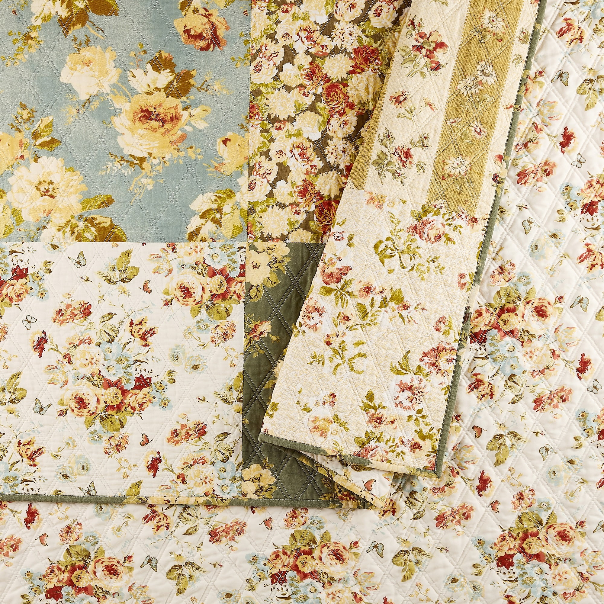 Modern Heirloom Floral Patchwork 3-Piece Quilt Set, Full/Queen