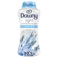 thumbnail image 1 of Perlas potenciadoras de aroma para lavandería Downy Light Ocean Mist, 890 ml, 1 of 7
