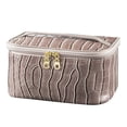 thumbnail image 3 of Cosmetiquera Cosmetic Lab train case, 3 of 3