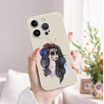 thumbnail image 2 of Proteja su iPhone con estilo con una funda de goma TPU flexible con un estampado artístico de dibujos animados, 2 of 4