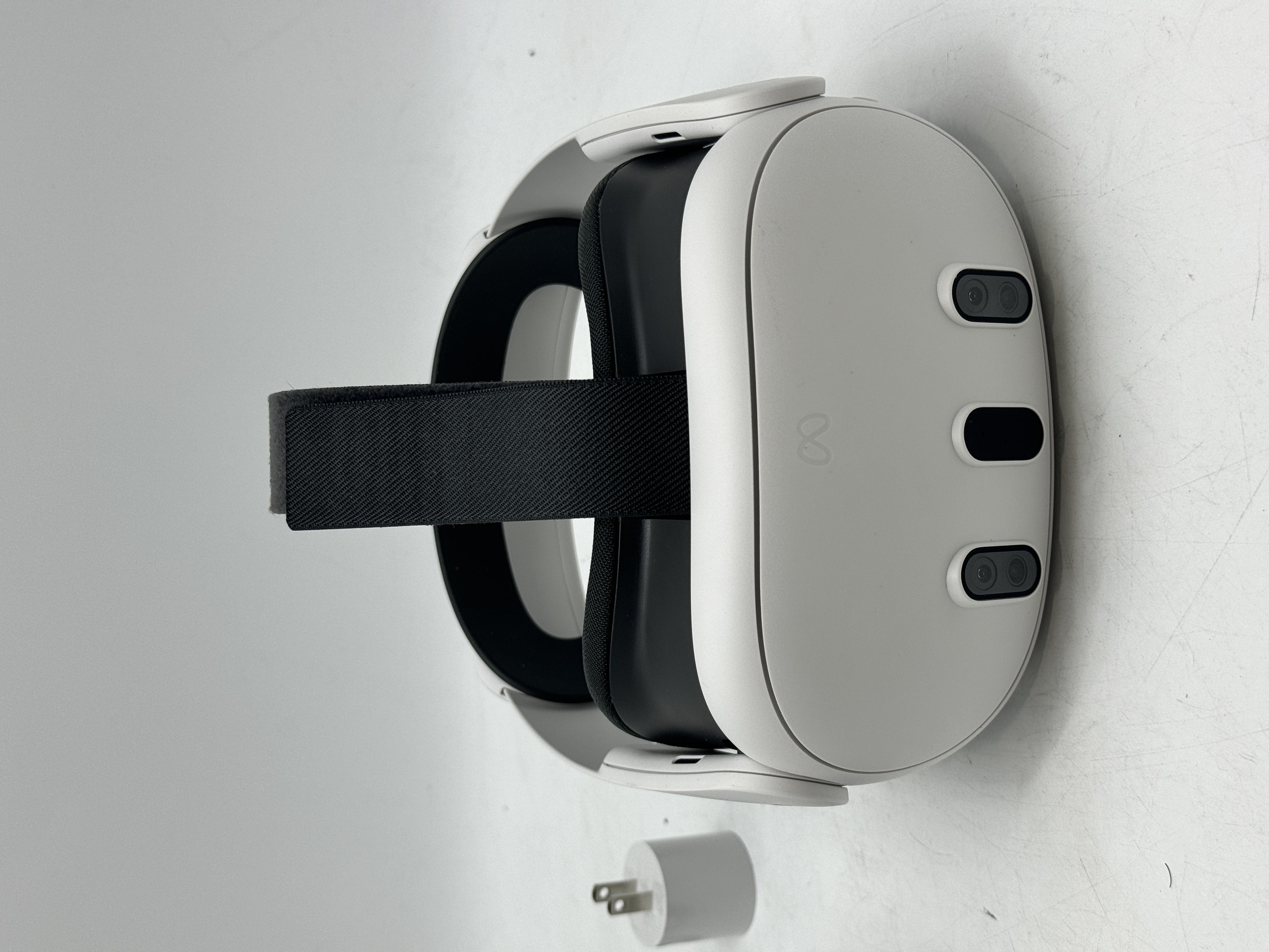 Open Box Oculus Quest 3 128GB Standalone All-in-One VR Headset S3A