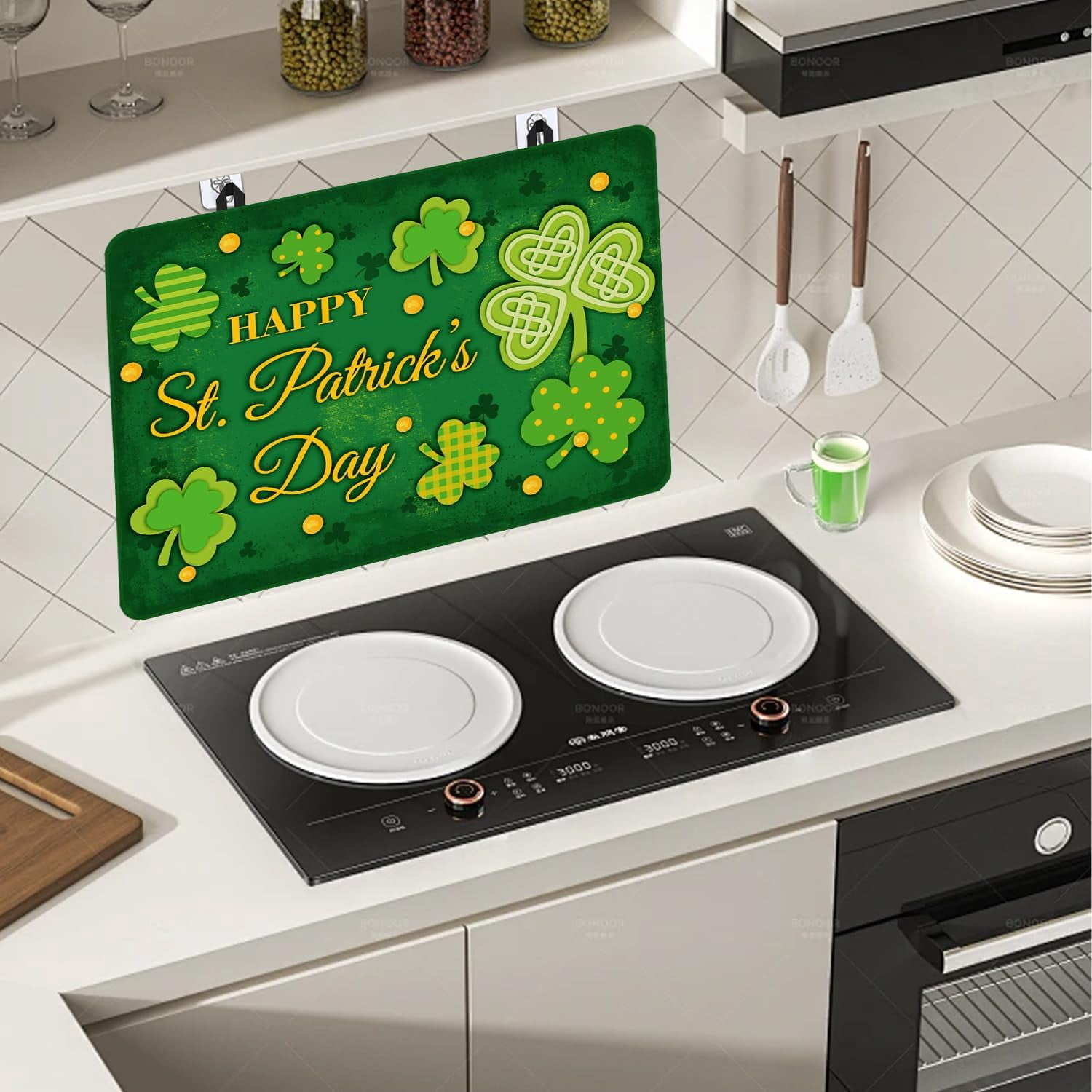 St Patricks Day Stove Cover, 20x28 In Lucky Stove Top Covers For Electric Stove Green Home Decor Glass Stove Top Mat Heat Resist Gas Range Mat Party Stove Top Protector Spring Kitchen Cooktop Pad
