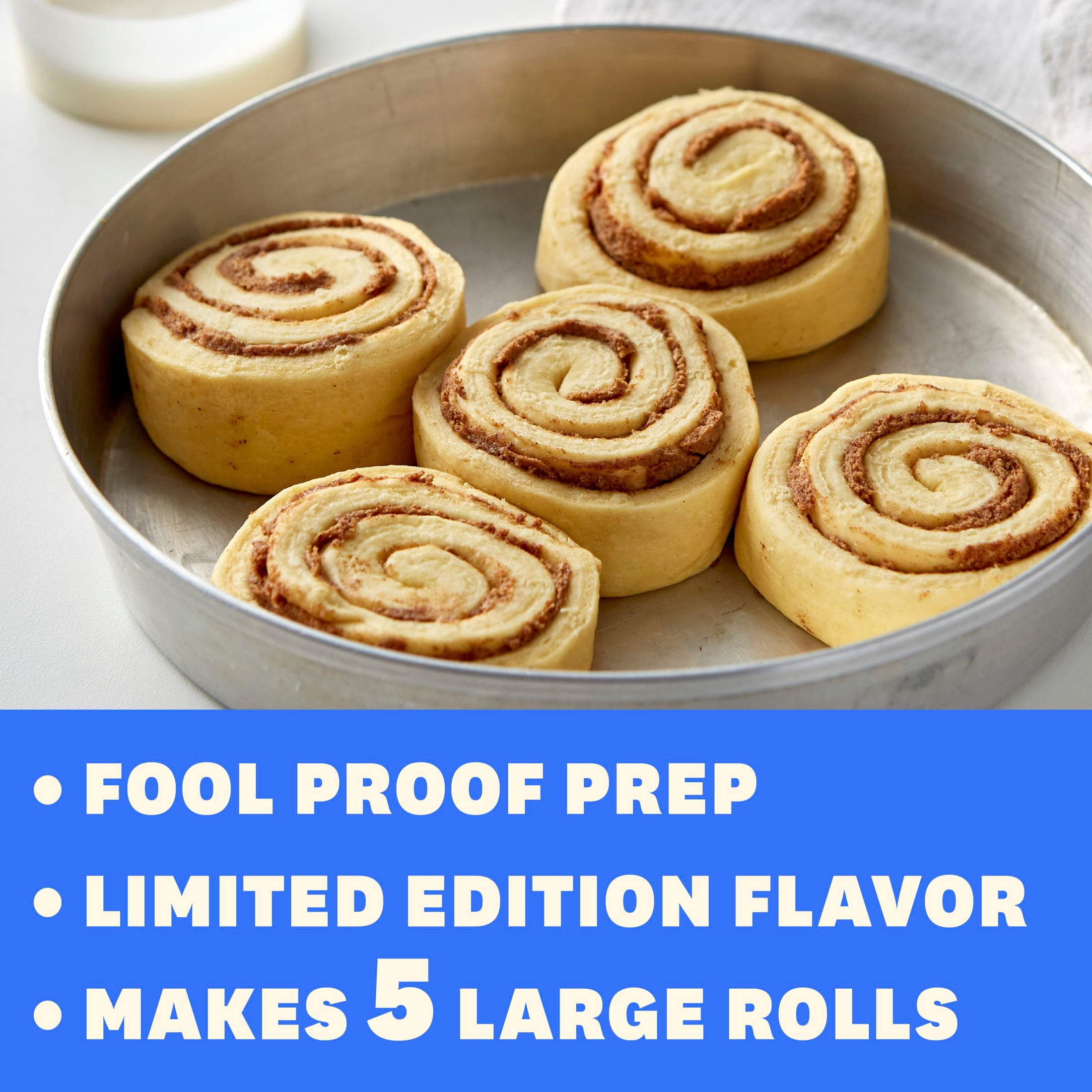 Pillsbury Grands! Cinnamon Rolls with Strawberry and Cream Flavored Icing, 5 Count, 17.5 oz