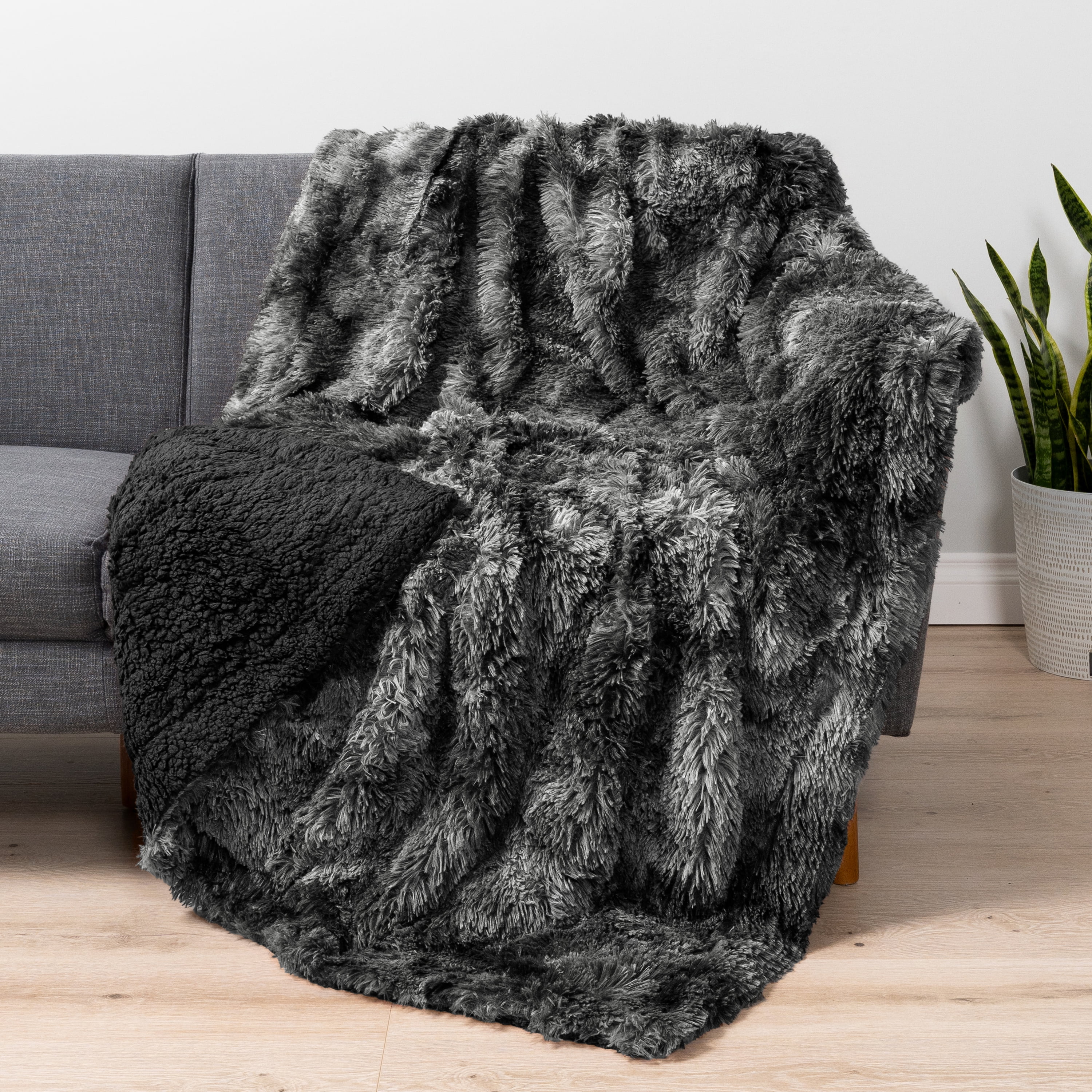 PAVILIA Black Fluffy Bed Blanket, King Size, Fuzzy Blanket for Women Men, Furry Plush Warm Large Blanket for Couch Sofa, Super Soft Thick Faux Fur Sherpa Blanket, Tie-Dye, 90x108
