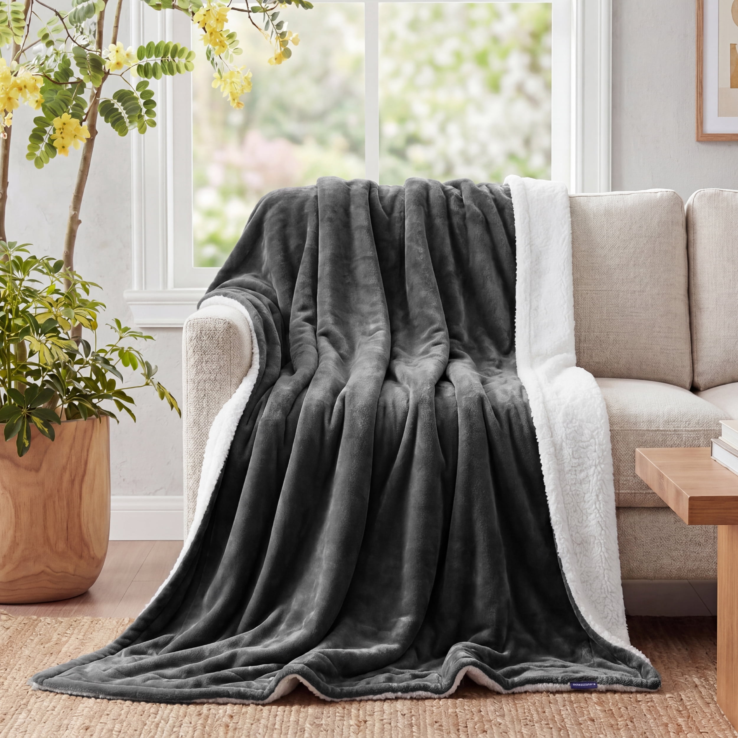 U by Bedsure GentleSoft Sherpa Fleece Blankets Queen Size for Bed - Thick and Warm Throw for Women and Men, Soft Fuzzy Plush Queen Blanket for Winter, Charcoal, 90x90 Inches