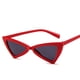 thumbnail image 1 of Gafas de sol triangulares Clout para mujeres y hombres, gafas triangulares de mariposa de punta alta oso de fresa  Juguete, 1 of 5