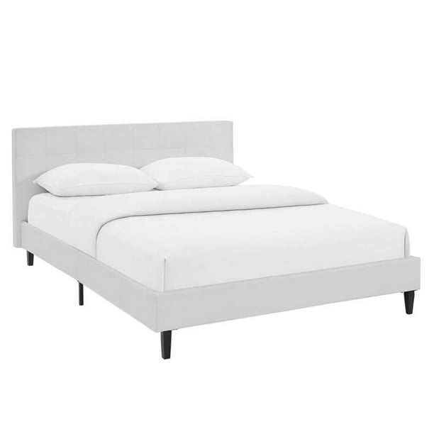 Hawthorne Collections Modern, White Tufted Platform Bed Queen