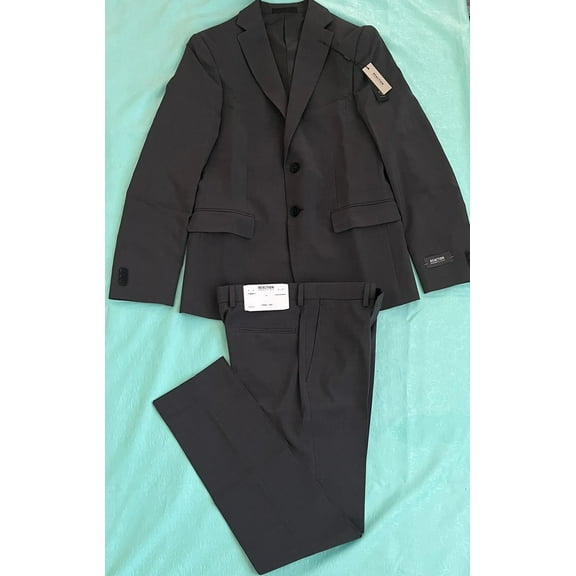 REACTION KENNETH COLE 2 PIECE SUIT BRAND NEW WITH TAGS - GRAY- SMALL- INSEAM 28