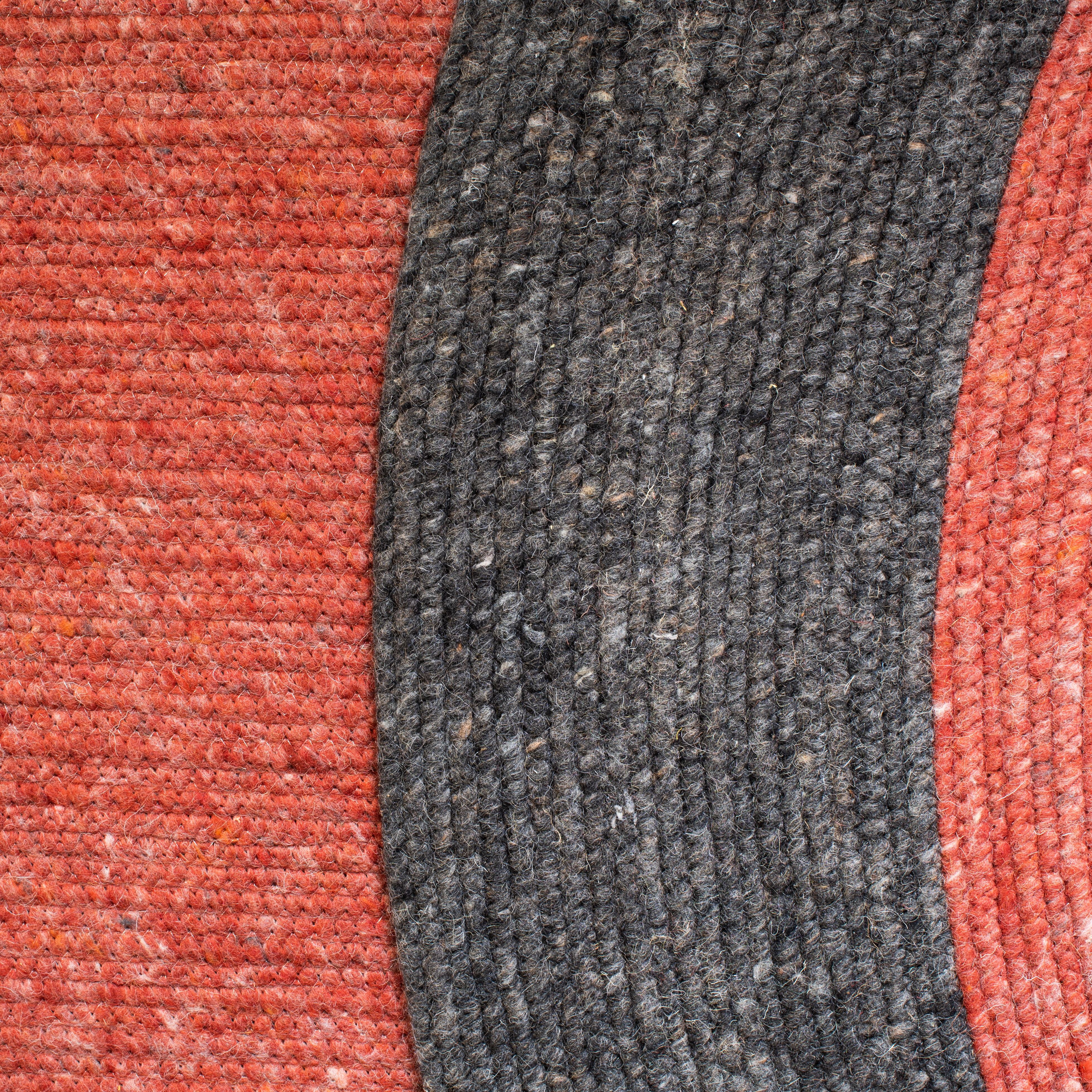 SAFAVIEH Braided Stephen Bordered Reversible Area Rug, Red/Black, 6' x 9' Oval