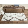 thumbnail image 5 of SAFAVIEH Barcelona Shag Mira Geometric Area Rug, Ivory/Black, 4' x 6', 5 of 6