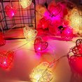 thumbnail image 4 of Lumière en Forme de Cœur, Lumière Rétro en Rotin en Forme de Cœur, Lumière Féerique à LED Alimentée par Batterie, Adaptée pour les Mariages de la Saint-Valentin, Chambres Intérieures et Extérieures, Fêtes, 4 of 6