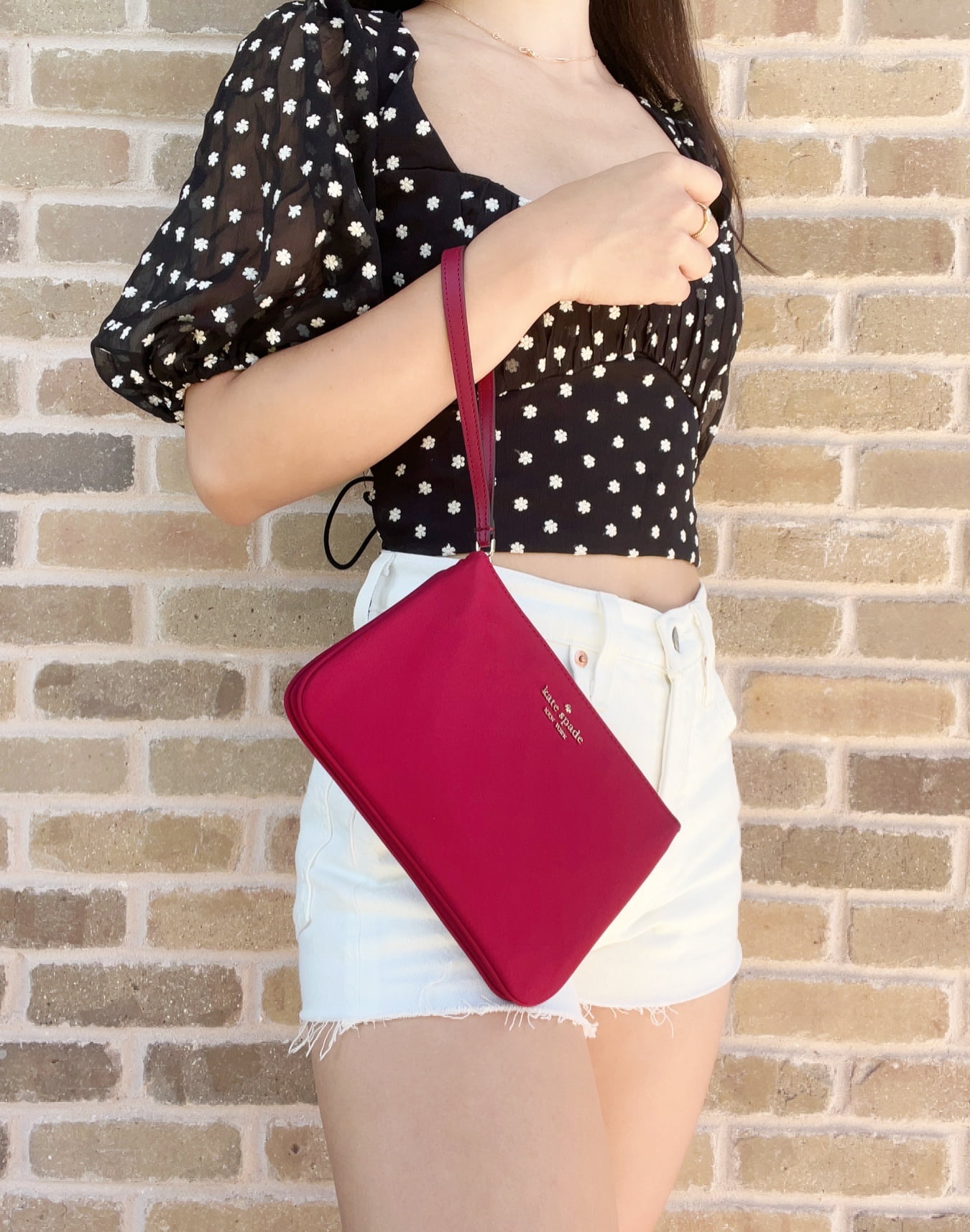 e264a79a-76eb-44a8-8776-