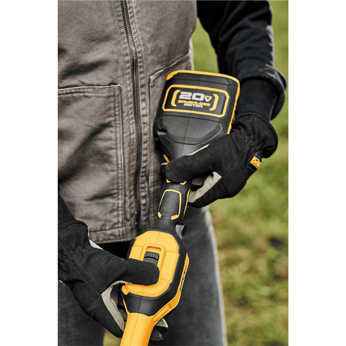 DeWALT Max 14" 20V Folding String Trimmer DCST922B (Bare Tool)