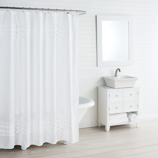 City Scene Triple Diamond White Shower, 72×84 Shower Curtain Liner