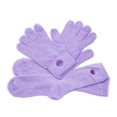 thumbnail image 2 of Set de calcetines y guantes humectantes Purple Fuzzy para mujer, 2 of 6