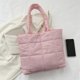 thumbnail image 3 of Bolso de mano acolchado para mujer Bolso hobo de plumón Bolso de axila acolchado Bolso de invierno suave (rosa), 3 of 8