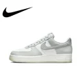 thumbnail image 3 of Nike Original Air Force 1 07 Low Top Boardshorts Zapatillas clásicas informales para exteriores para hombre en color gris y verde, 3 of 5