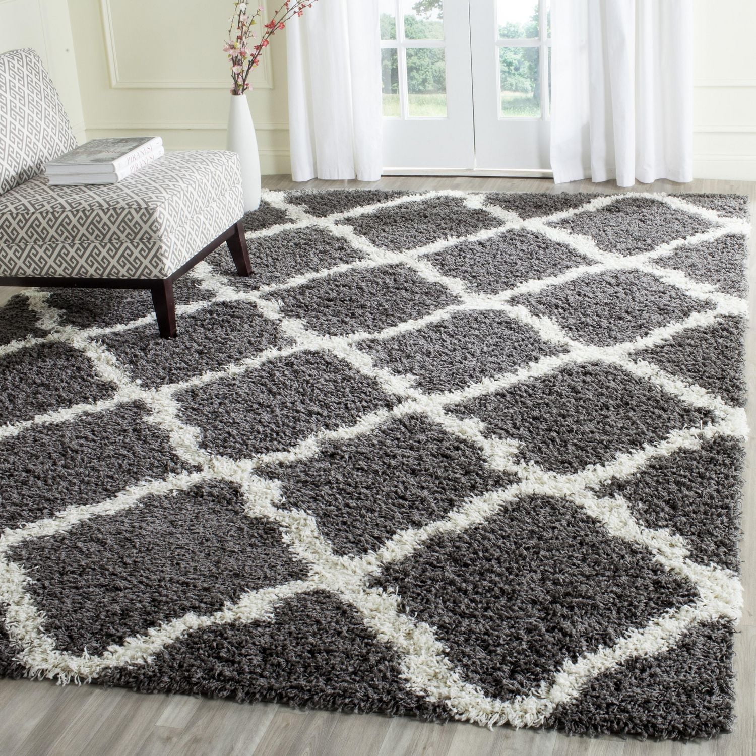 Safavieh Dallas Logan Geometric Shag Area Rug