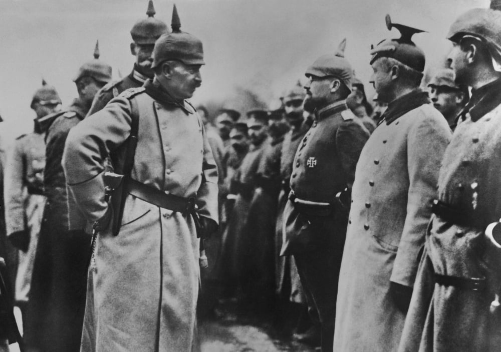 Kaiser Wilhelm Ii Inspecting German Soldiers In The Field During World ...