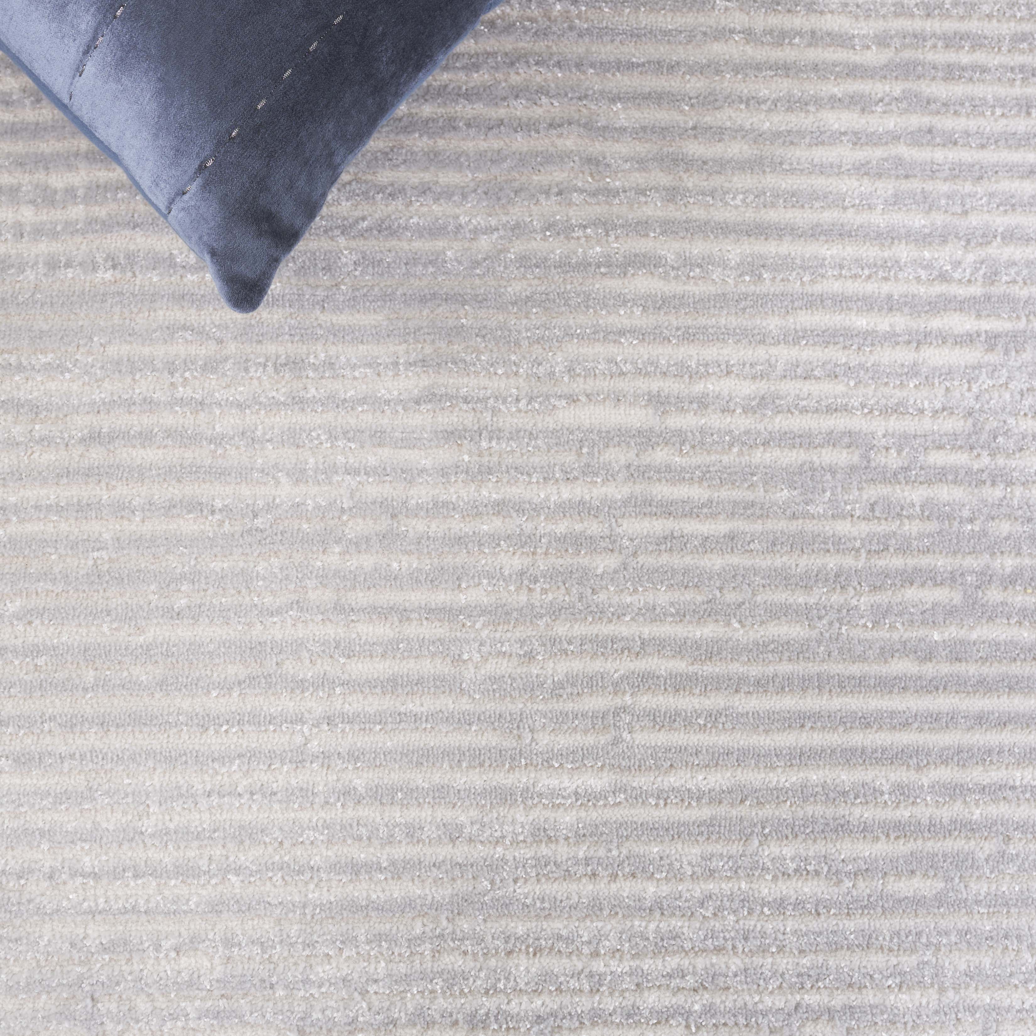 SAFAVIEH Whisper Zoe Solid Area Rug, Grey/Ivory, 9' x 12'