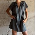 thumbnail image 2 of Amzcrzy Robes pour Femmes Grande Taille Robes P-5TG Tendance Couleur Unie Robes d'Été pour Femmes Col en V Manches Courtes Robe d'Été Décontractée Plissée Surdimensionnée Mini-Robe, 2 of 8