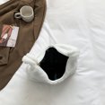 thumbnail image 3 of Bolsa s de mano de felpa para mujer s de mano informales Ehuebsd mullidos portátiles a la moda con estampado de corazón de amor suaves y cálidos para viajes calleje, 3 of 3