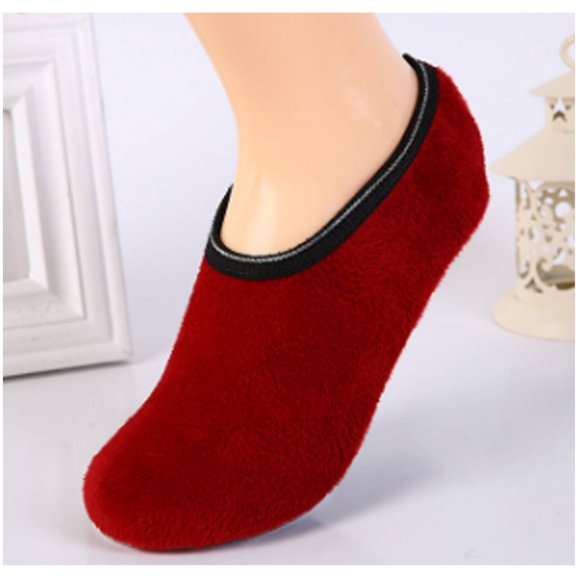 TELOLY Floor Socks,Chic Ankle Socks for Women,Grippy Non-Slip Slipper Socks for Outdoor Fun,Snuggly Fuzzy Socks for Home Relaxation
