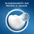 thumbnail image 4 of Cintas blanqueadoras Crest 3D White Luxe con gel 28 pzas, 4 of 6