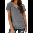thumbnail image 2 of Camiseta Informal con Cuello en V para Mujer, Gris, Talla S, 2 of 8