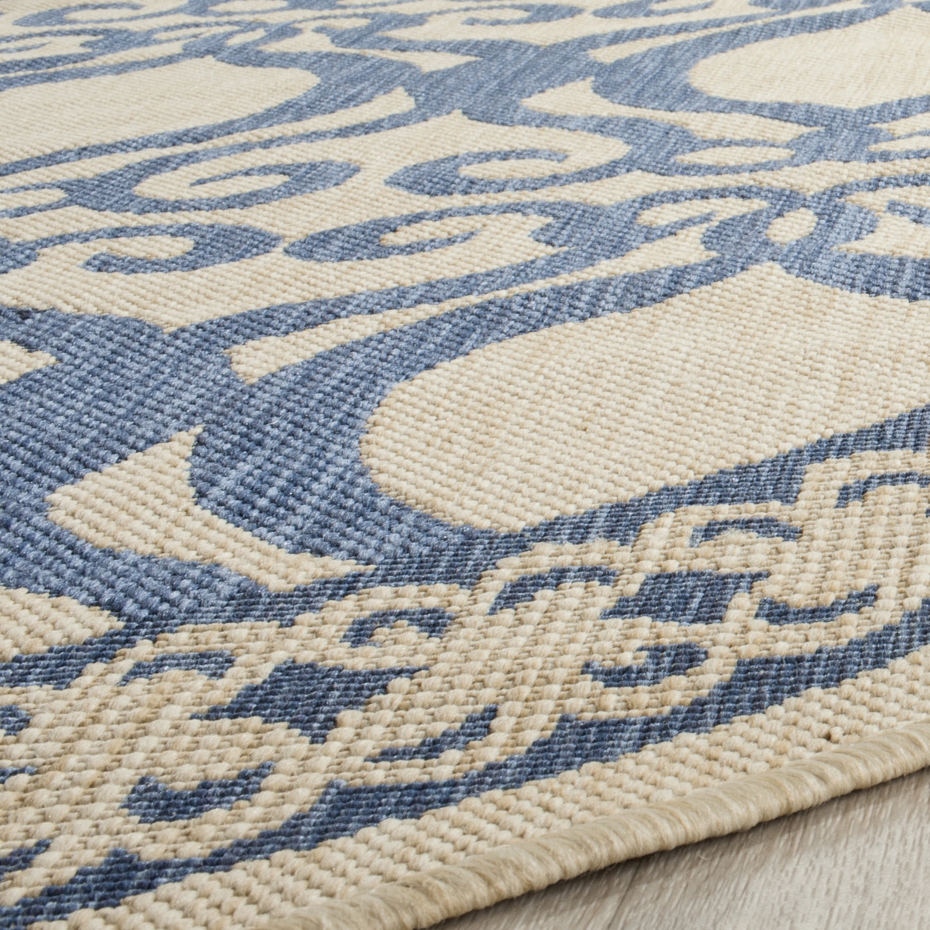 SAFAVIEH Courtyard Colton Geometric Indoor/Outdoor Area Rug, Natural/Blue, 6'7" x 6'7" Round