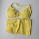 thumbnail image 4 of Conjunto de gimnasio de impacto de 2 piezas para mujer, sujetador de Yoga con tiras, Top de entrenamiento, pantalones cortos, traje deportivo, ropa de Fitness, conjunto de Yoga sin costuras, 4 of 5
