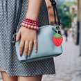 thumbnail image 2 of 1 Pce Manchon Protecteur en Forme de Fraise Porte-Clés Compatible pour Airtag, 2 of 8