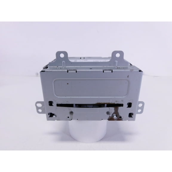 Pre-Owned 11 12 Chevrolet Equinox CD Player Radio Receiver OEM LKQ - Verify Specific Vehicle Fitment In Description - (Good)