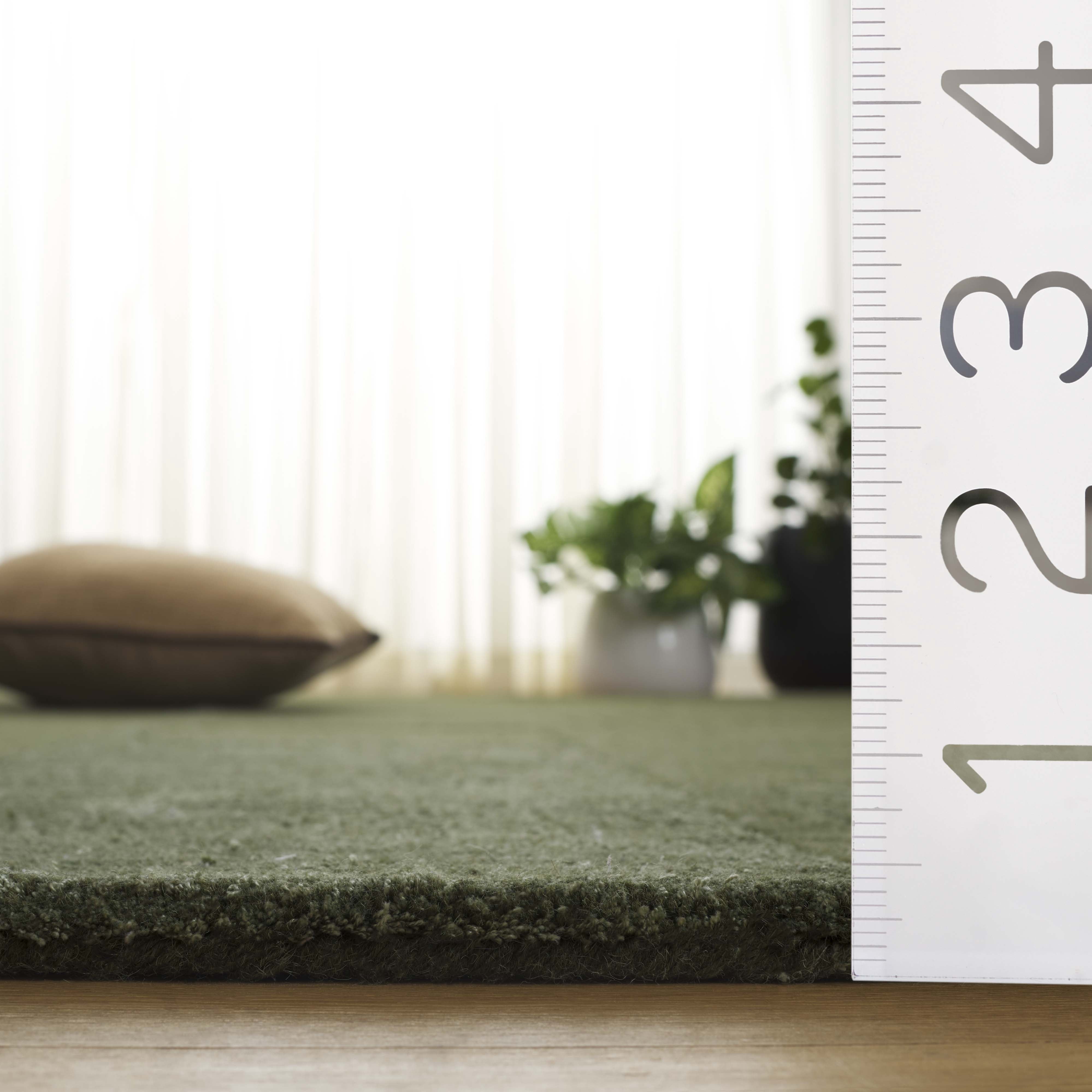 Safavieh Fifth Avenue Einri Geometric Runner Rug, Green, 2'3" x 5'