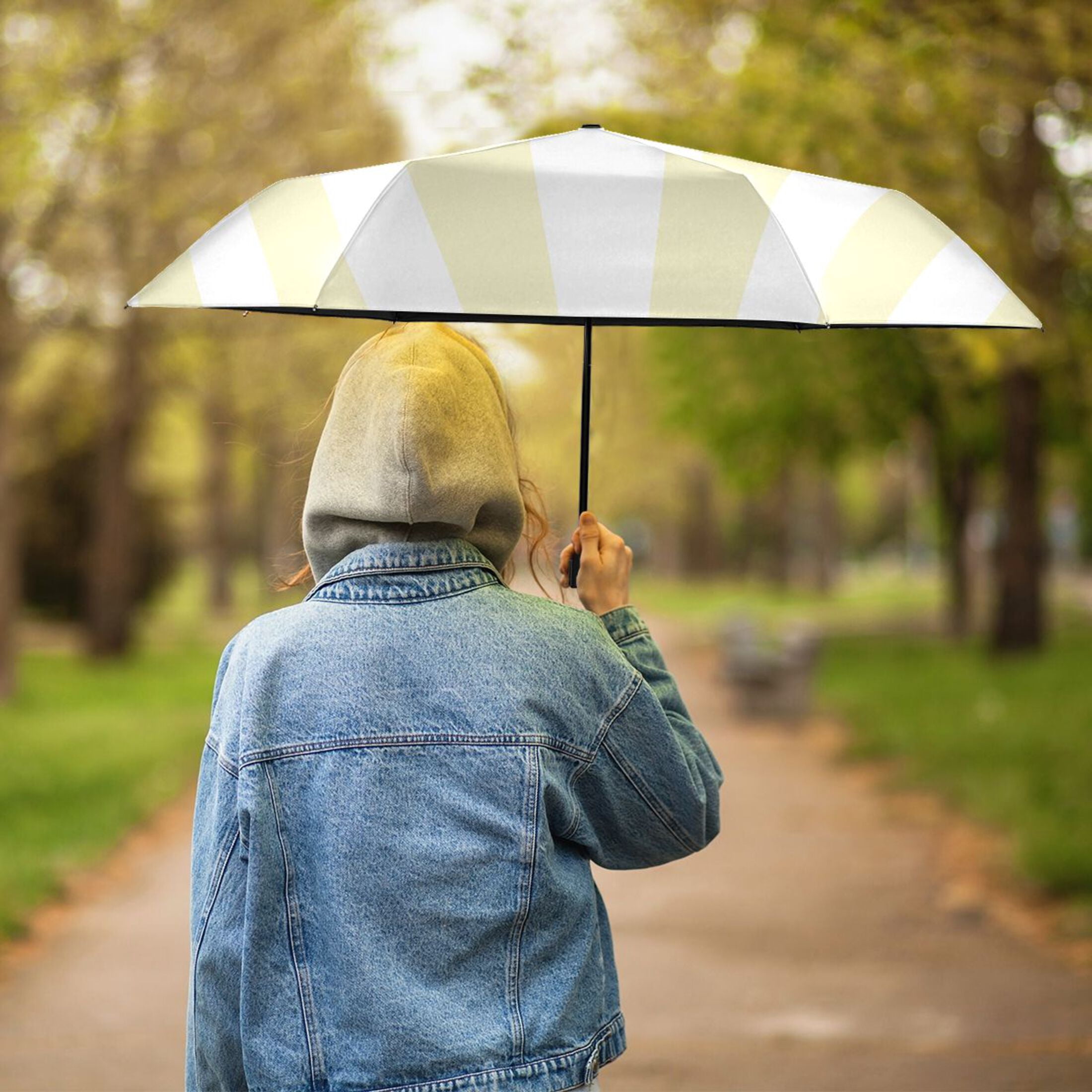 Light Yellow and White Stripes Compact Sun Umbrella Windproof Travel Umbrellas for Rain Strong Portable UV Protection