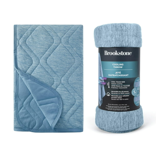 Manta Cooling Comfort Brookstone de mezclilla descolorida de gran tamaño