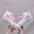 thumbnail image 5 of 2025 nuevos zapatos de lona de oso de fresa de punto de primavera y verano para niñas estudiantes lindos zapatos deportivos de oso tendencia de otoño, 5 of 5