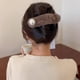 thumbnail image 1 of Diadema ancha adornada con perlas para mujer Accesorio para el cabello de tela suave - Elegante fiesta de bodas Tocado de moda de uso diario - Café blanco Caqui - Ligero Cómodo 5.5 pulgadas de ancho, 1 of 6