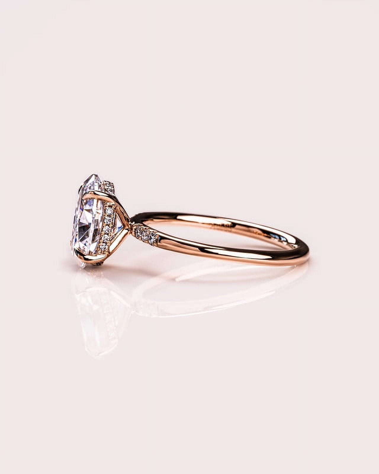 solitaire jewels 1.7CT Oval Moissanit Hidden Halo Engagement Ring For Women, 18K Rose Gold