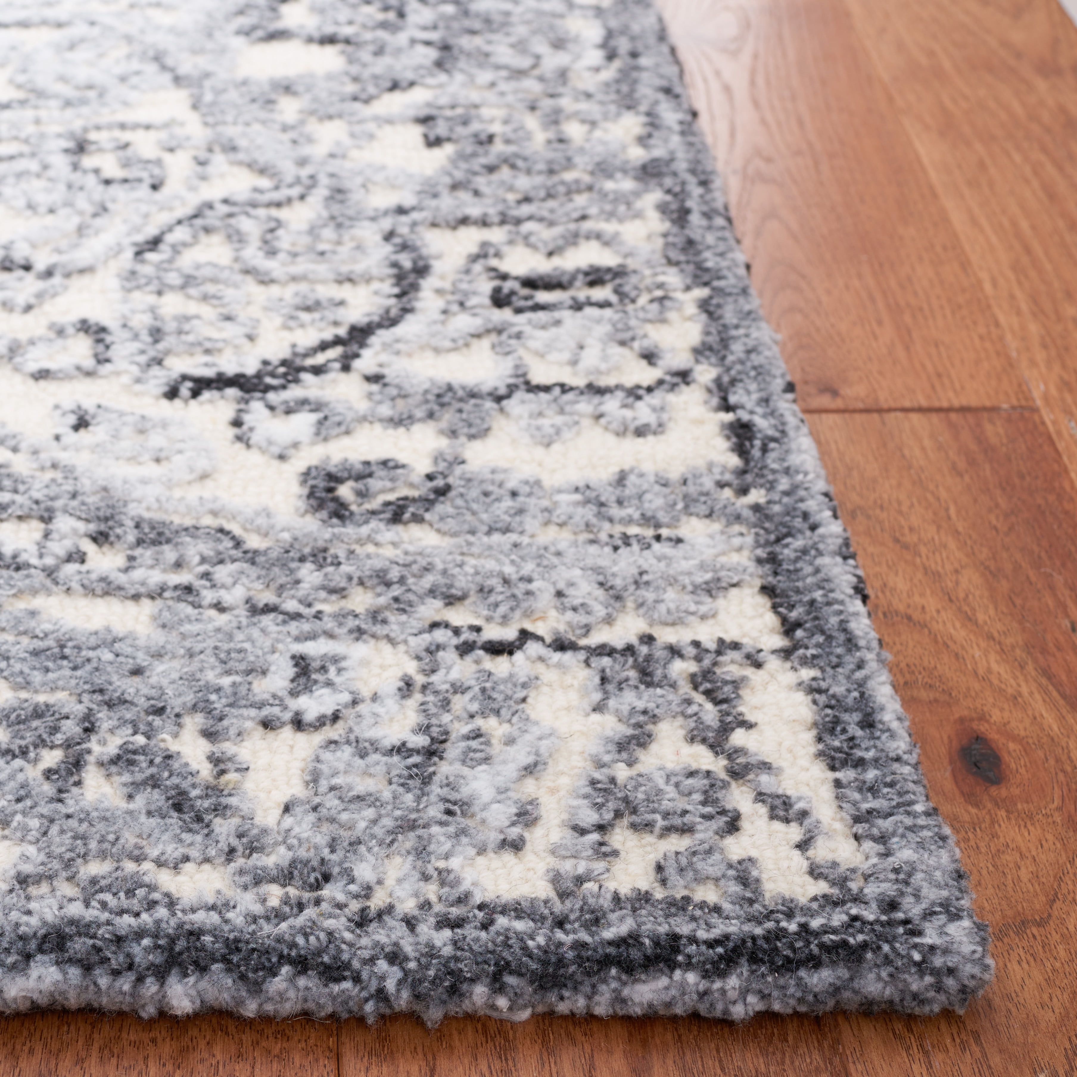 SAFAVIEH Metro Luvina Medallion Area Rug, Ivory/Grey, 8' x 10'