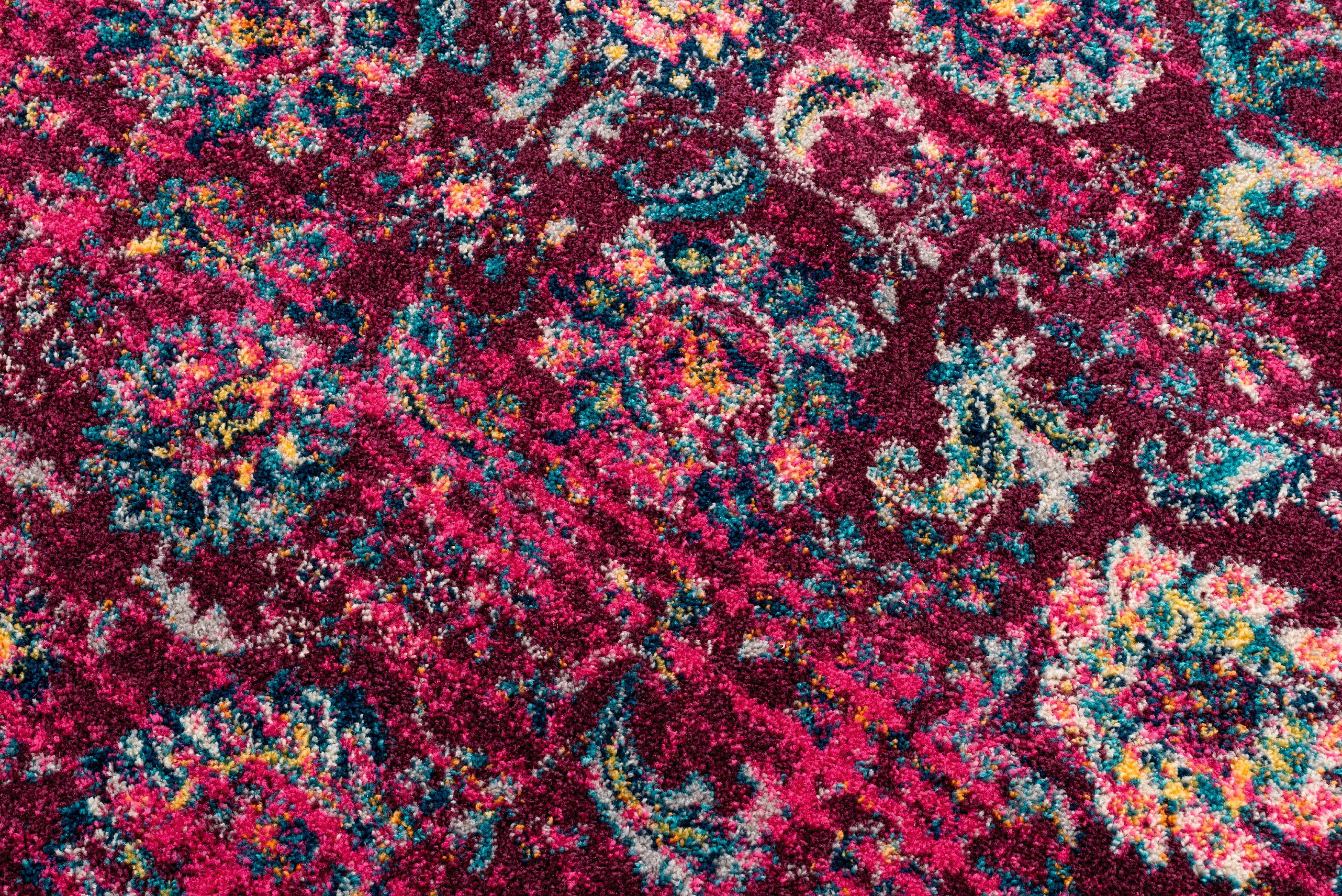 United Weavers Caledonia Mirna Farmhouse Border Runner Rug, Magenta, 2'7" x 7'2"